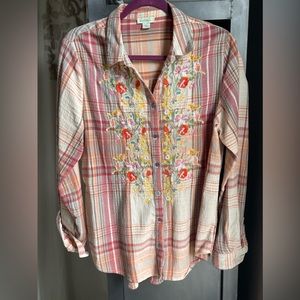 Sundance blouse size Large embroidered plaid